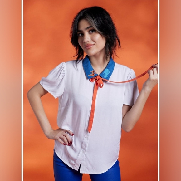 Hot Topic Scooby-Doo! Fred Jones Woven Button-Up - Picture 2 of 10